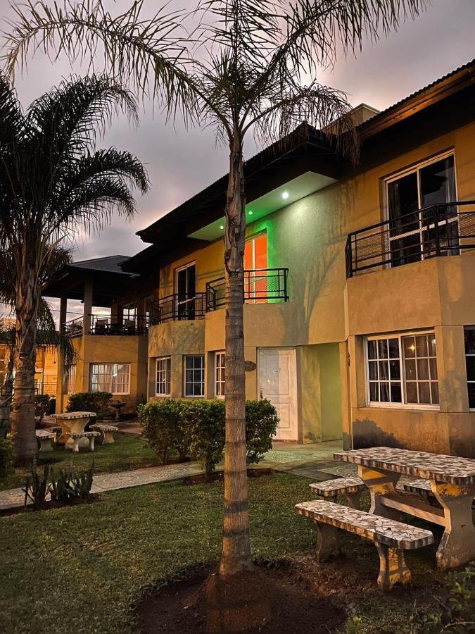 Aparthotel Fuente De Vida Colón Esterno foto